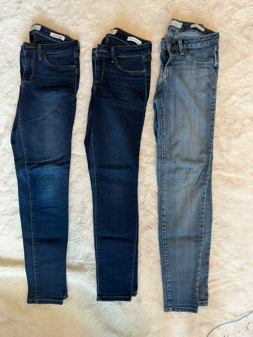 Bundle of 3 Jessica Simpson Kiss Me Super Skinny | Size 28